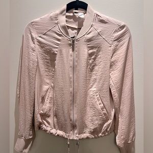 Silky bomber